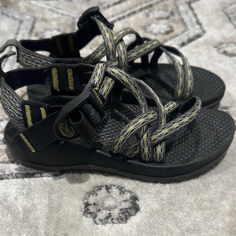 Size 13 Chaco Kids Black Sandals with Gray-Yellow/Green Straps - Picture 2 of 4